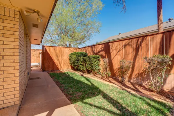 $289,900 | 1601 East Crystal Lane, Brownfield, TX 79316