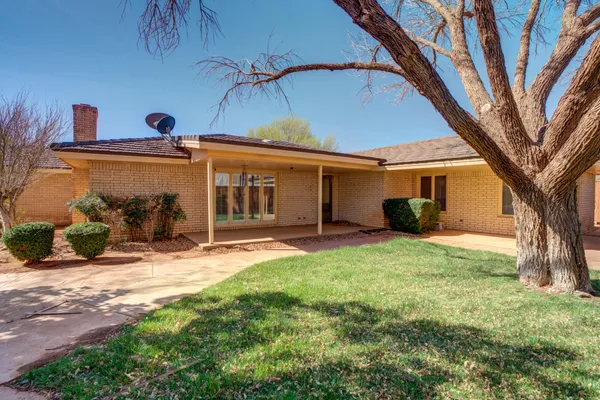 $289,900 | 1601 East Crystal Lane, Brownfield, TX 79316