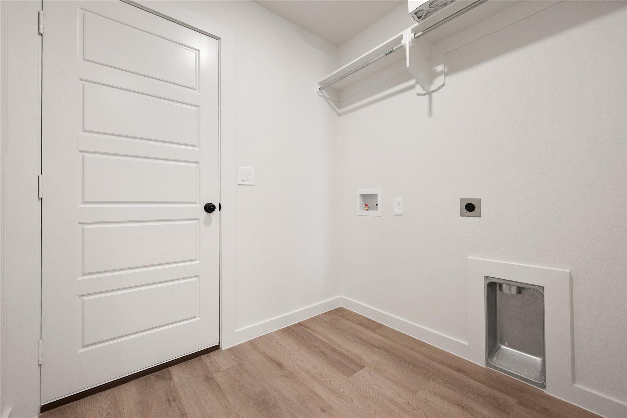 7214 8th Street Lubbock, TX 79416 - Photo 20 of 23 a view of an empty walk in closet