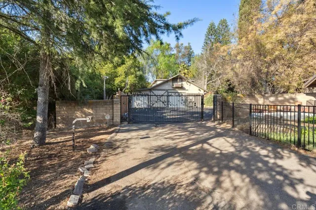 $1,799,900 | 10880 Hess Drive, La Mesa, CA 91941
