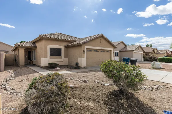 $425,000 | 741 East Cantebria Drive, Gilbert, AZ 85296