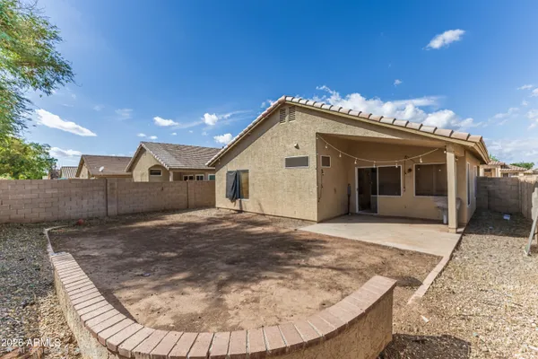 $425,000 | 741 East Cantebria Drive, Gilbert, AZ 85296