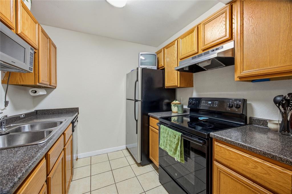 507 Northwest 39th Road, Unit 114 Gainesville, FL 32607 - Photo 13 of 41