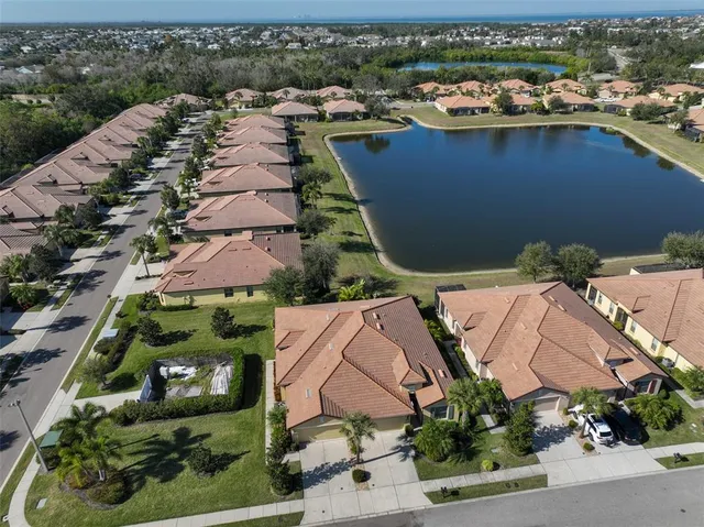 $258,000 | 5404 Sunset Falls Drive, Apollo Beach, FL 33572