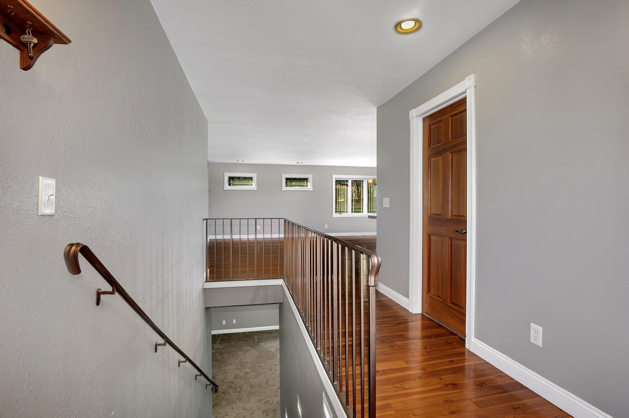 16118 Golfview Road Northeast New London, MN 56273 - Photo 5 of 40 Gallery Image 5
