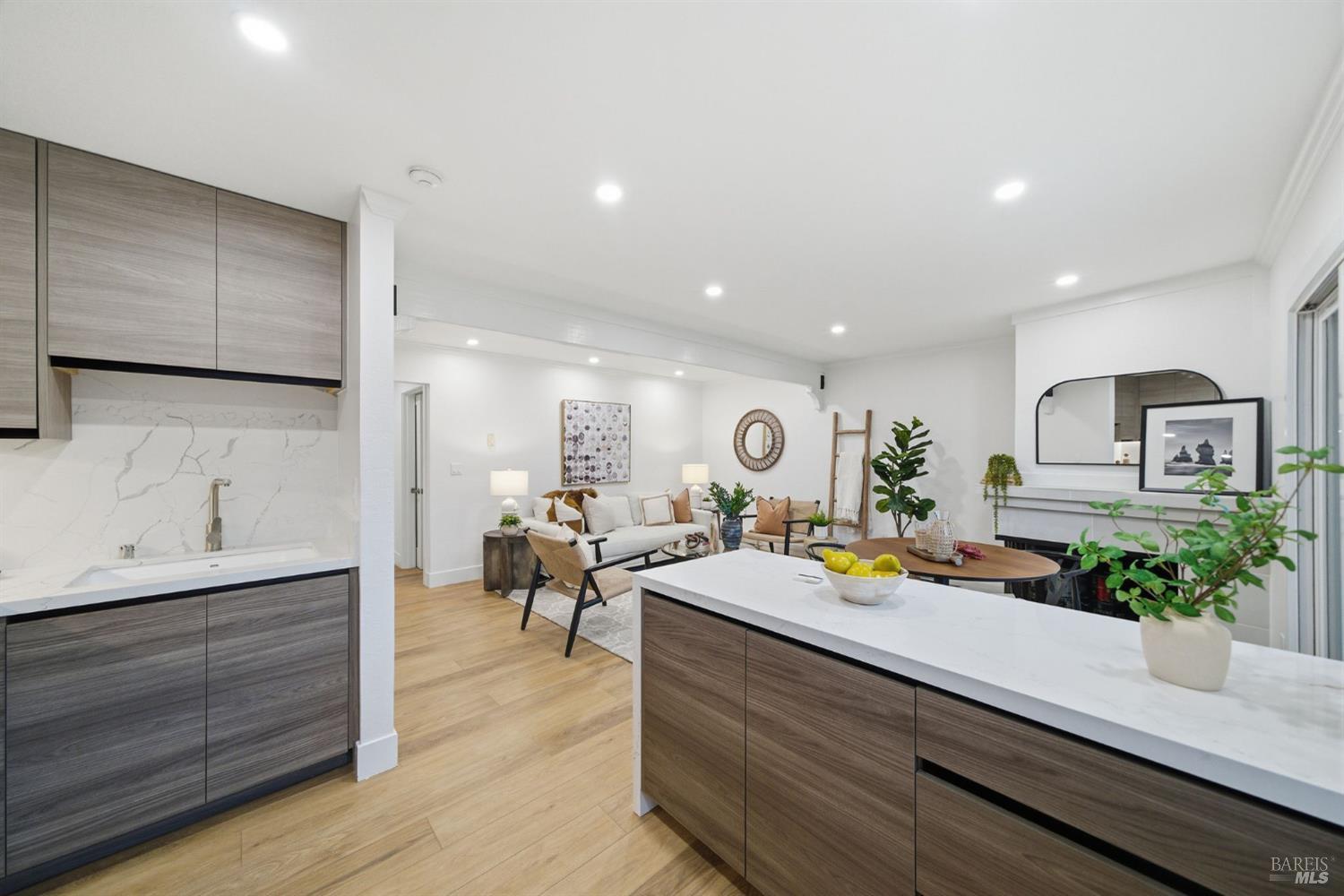 116 Stanford Way Sausalito, CA 94965 - Photo 10 of 37