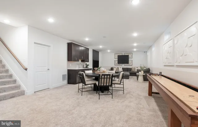 $1,069,990 | 42708 Cattail Crk Drive, Leesburg, VA 20176