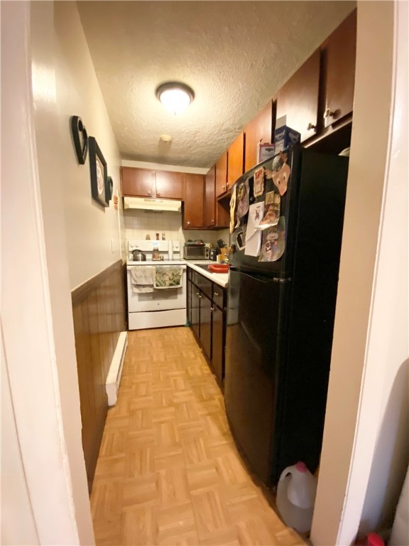 14 Sisson Street Warren, RI 02885 - Photo 3 of 24 Gallery Image 3