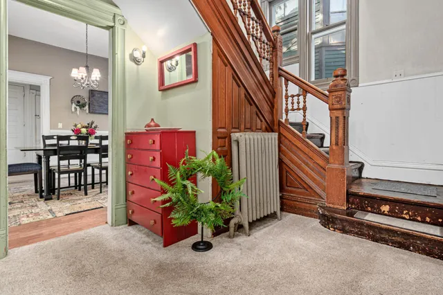 $460,000 | 742 Holly Avenue, St. Paul, MN 55104