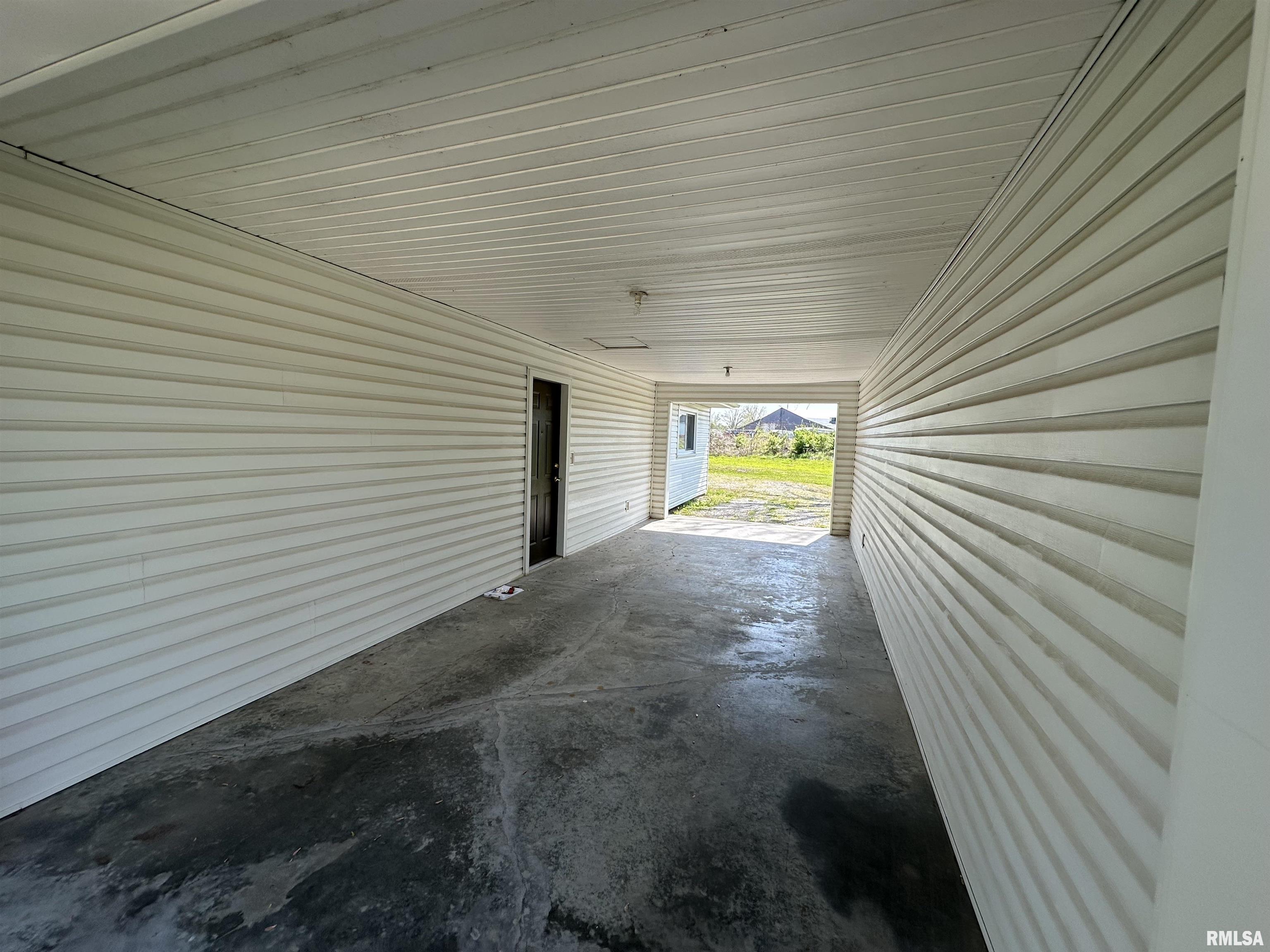 917 Roberta Drive Murphysboro, IL 62966 - Photo 4 of 26