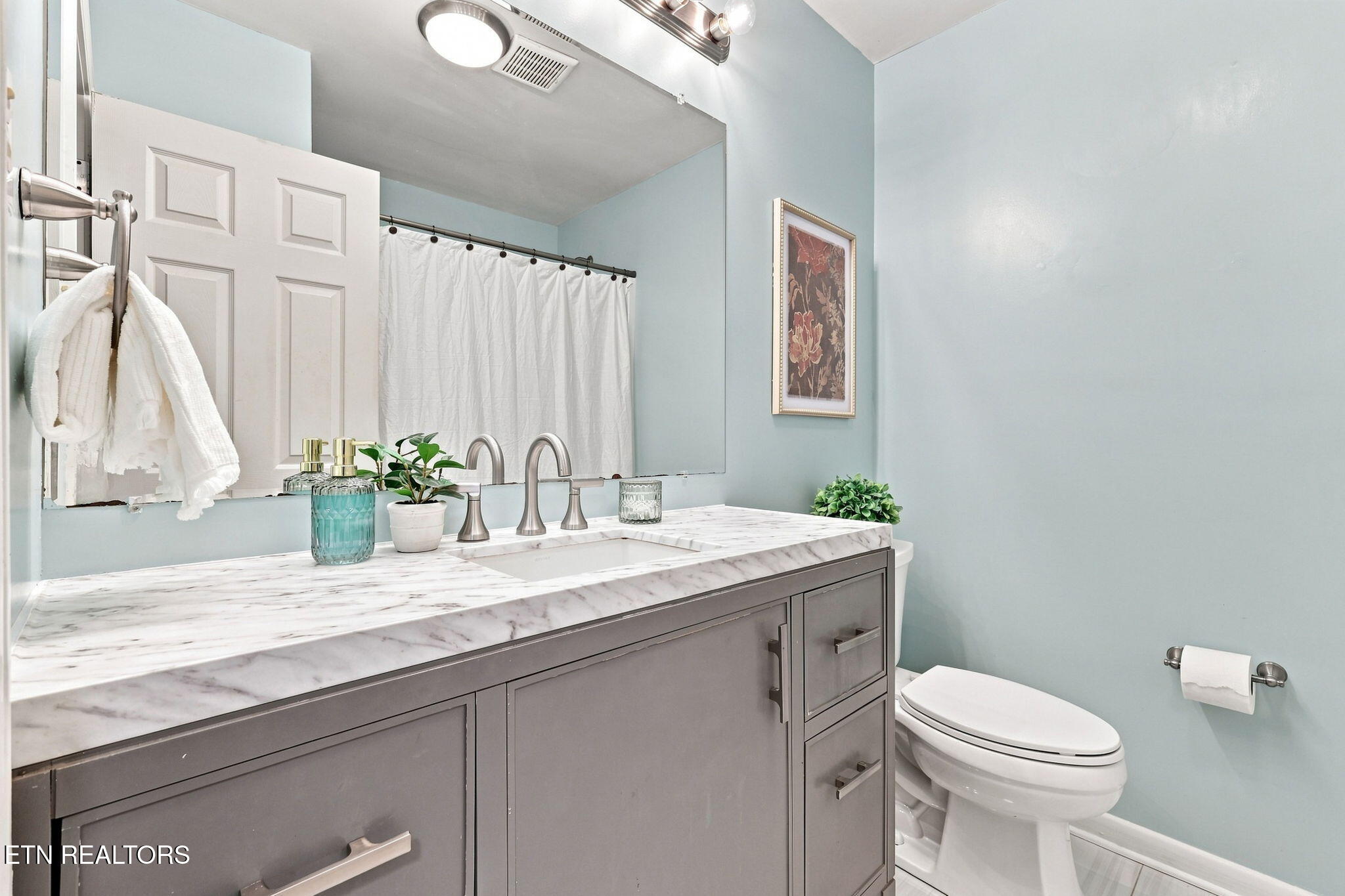 217 Clearfield Road Southwest Knoxville, TN 37922 - Photo 19 of 51 32-web-or-mls-3F1A5489