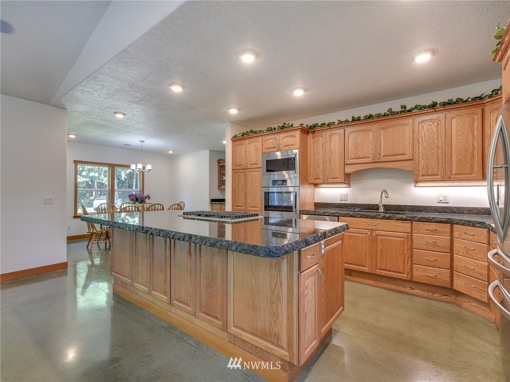 110-8 Roe Road Winlock, WA 98596 - Photo 6 of 32