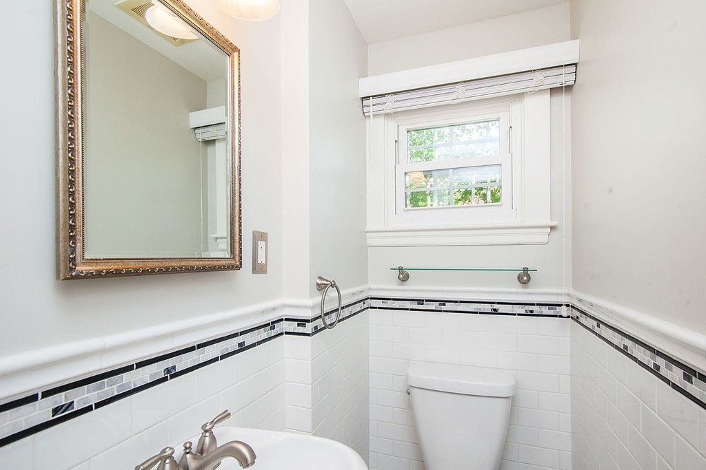 182 Standish Road Watertown, MA 02472 - Photo 13 of 28