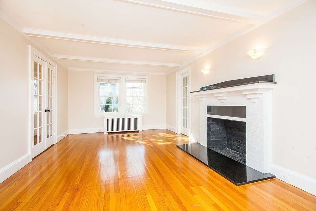 182 Standish Road Watertown, MA 02472 - Photo 7 of 28