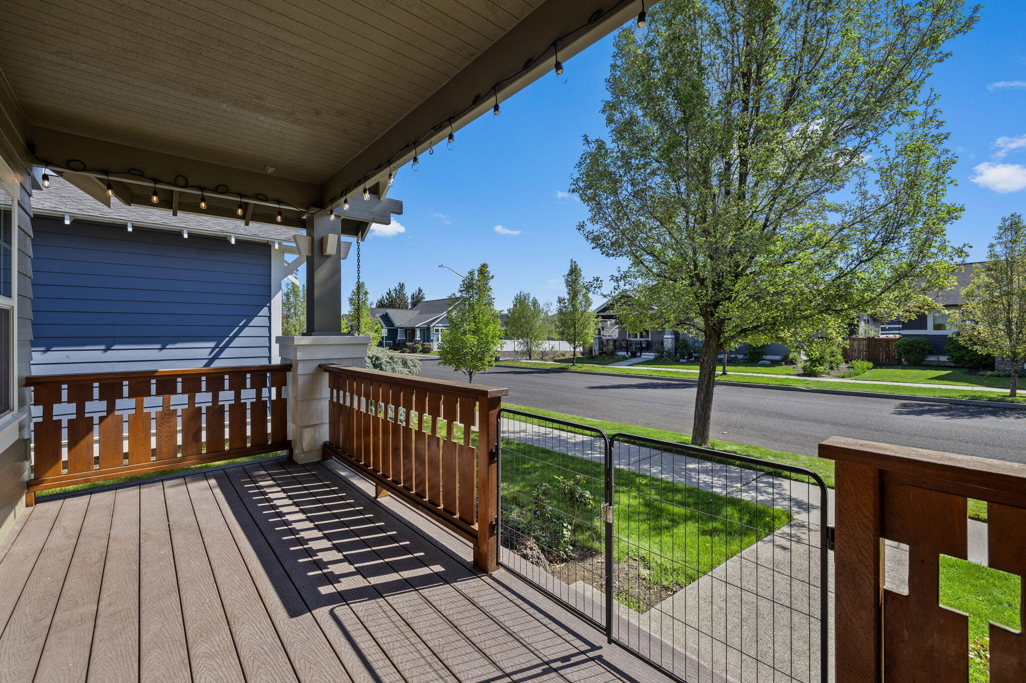 869 Northwest Rimrock Drive Redmond, OR 97756 - Photo 5 of 57 2026_05_04_869_nw_rimrock_dr_rdm-6