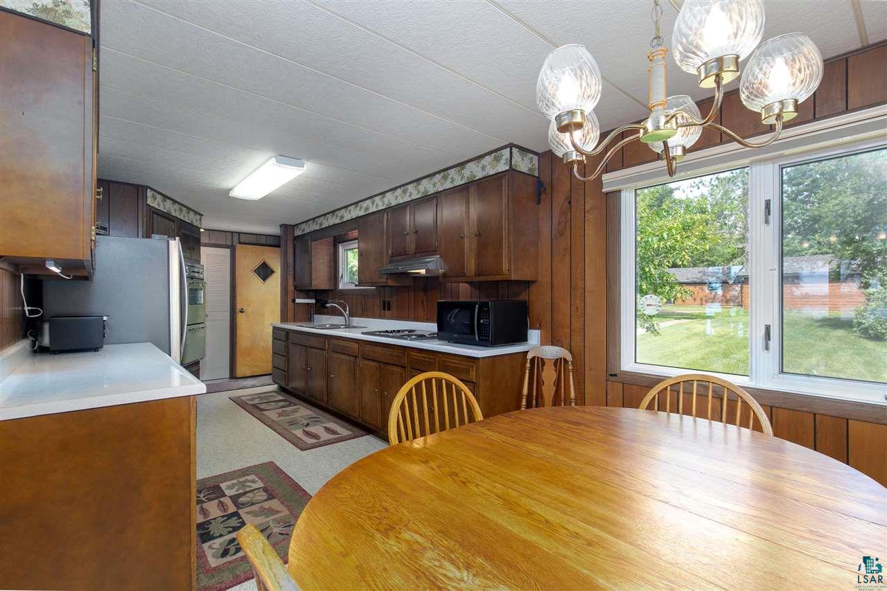 6677 Schultz Lake Road Duluth, MN 55803 - Photo 9 of 37 Dining Area & Kitchen