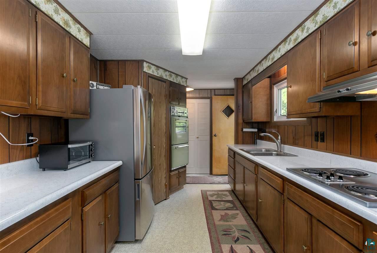 6677 Schultz Lake Road Duluth, MN 55803 - Photo 10 of 37 Kitchen