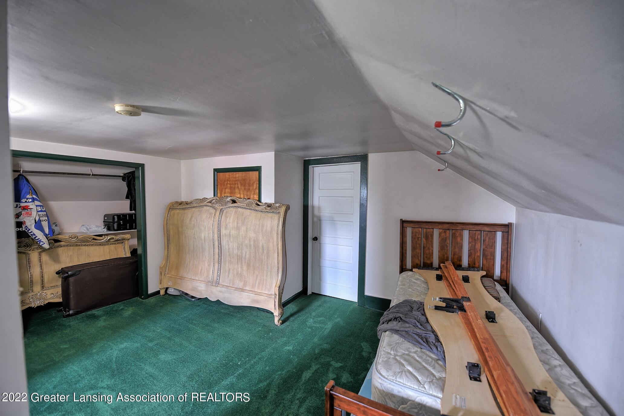 6722 Oneida Road Charlotte, MI 48813 - Photo 13 of 40 Landing
