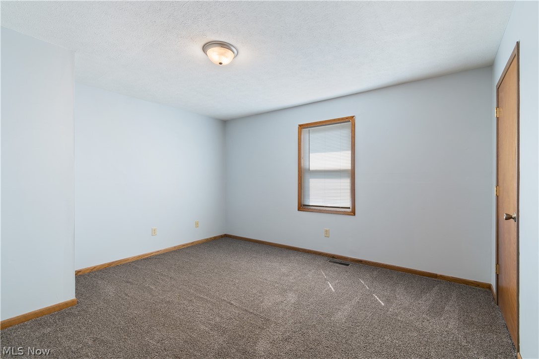 1536 Walnut Road Southeast Massillon, OH 44646 - Photo 13 of 24 Gallery Image 13