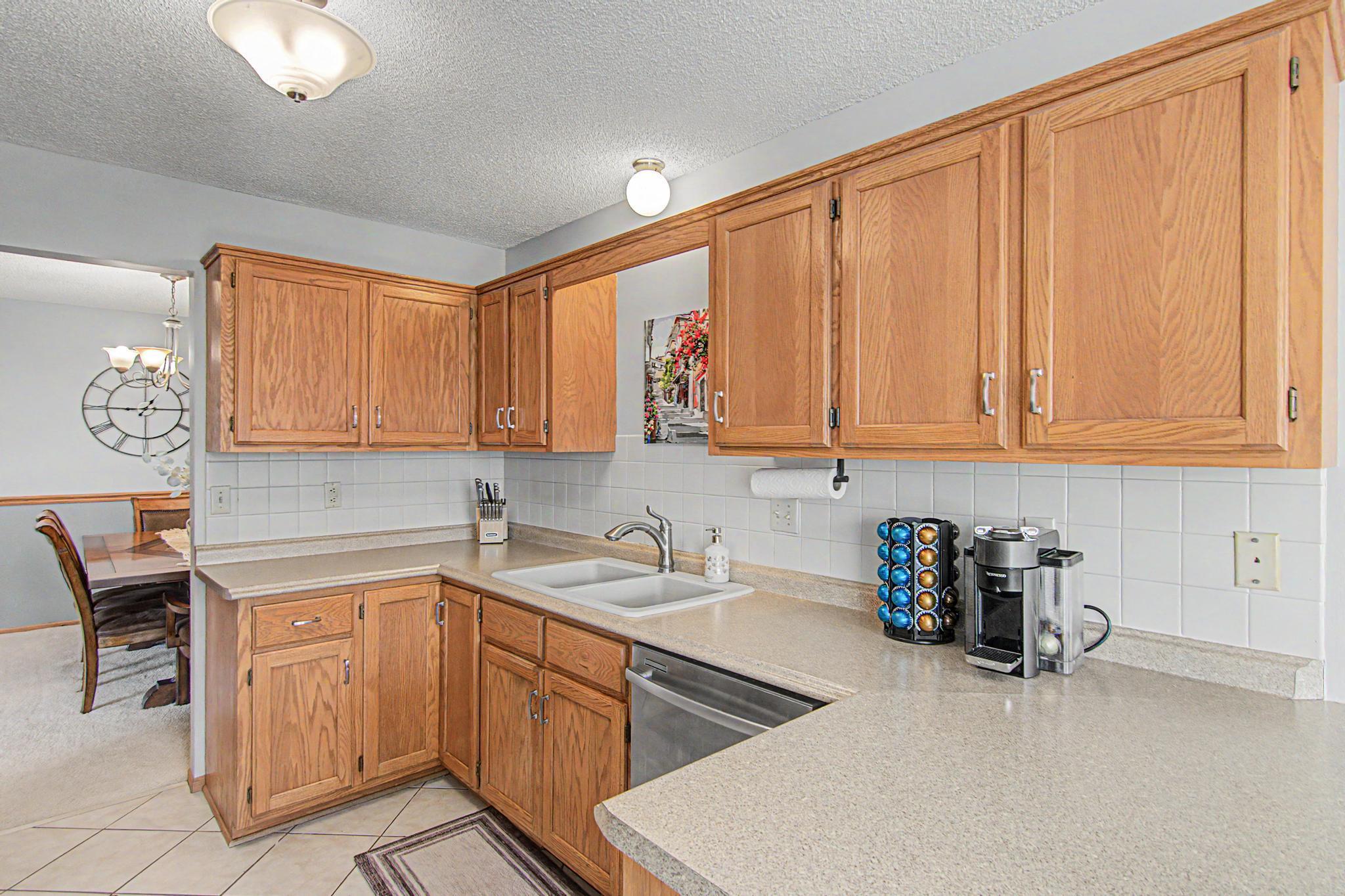 2521 Sumac Ridge White Bear Lake, MN 55110 - Photo 6 of 28