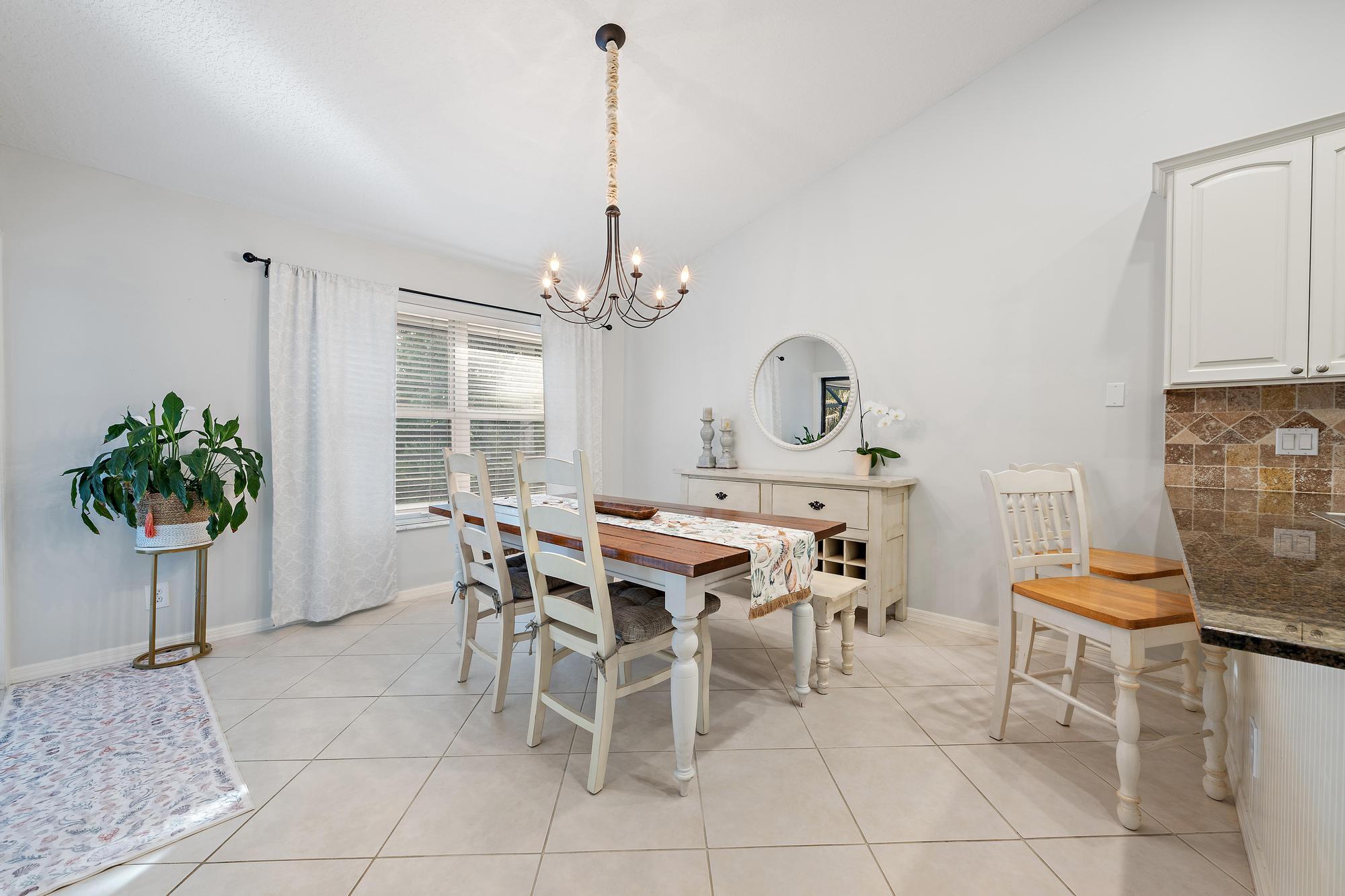 6462 Winding Lake Drive Jupiter, FL 33458 - Photo 15 of 42 Dining Room
