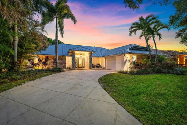 $849,000 | 6462 Winding Lake Drive, Jupiter, FL 33458