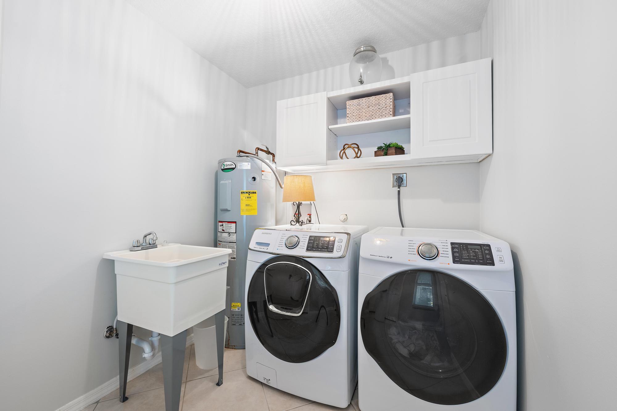 6462 Winding Lake Drive Jupiter, FL 33458 - Photo 23 of 42 Laundry Room