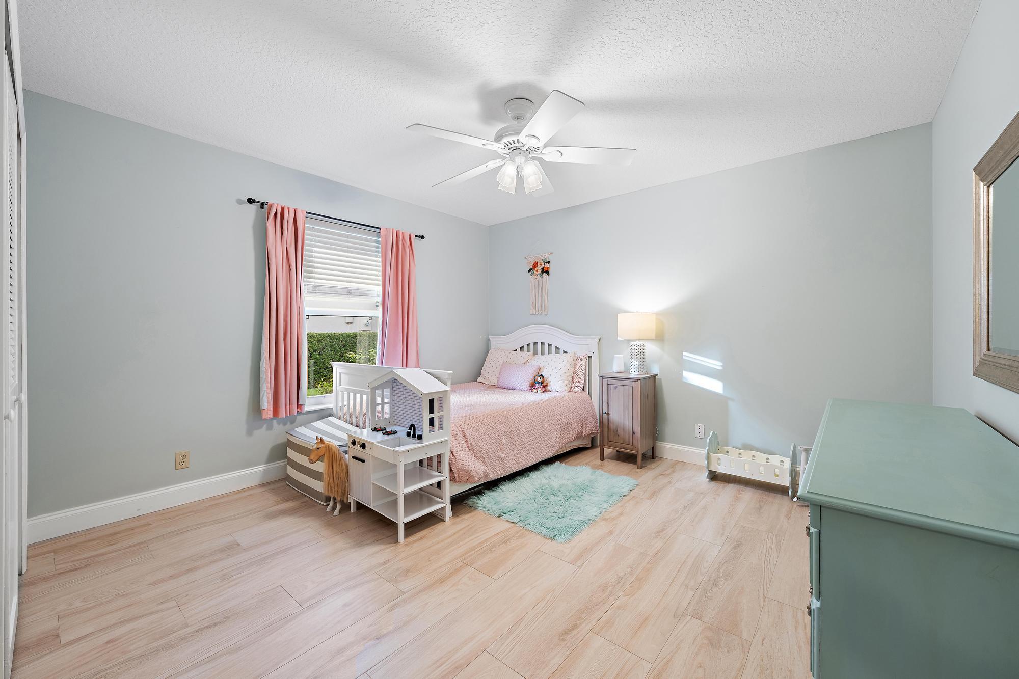 6462 Winding Lake Drive Jupiter, FL 33458 - Photo 24 of 42 Guest Bedroom 1