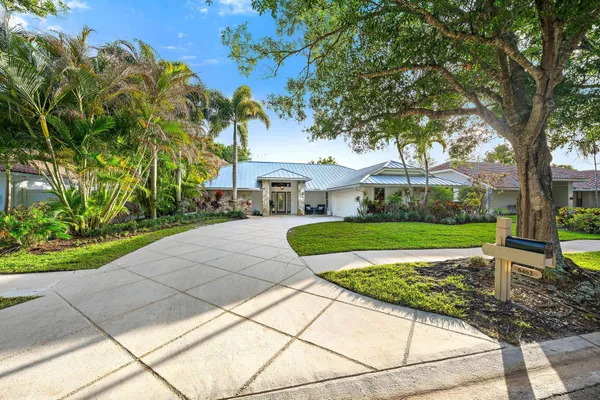 $849,000 | 6462 Winding Lake Drive, Jupiter, FL 33458