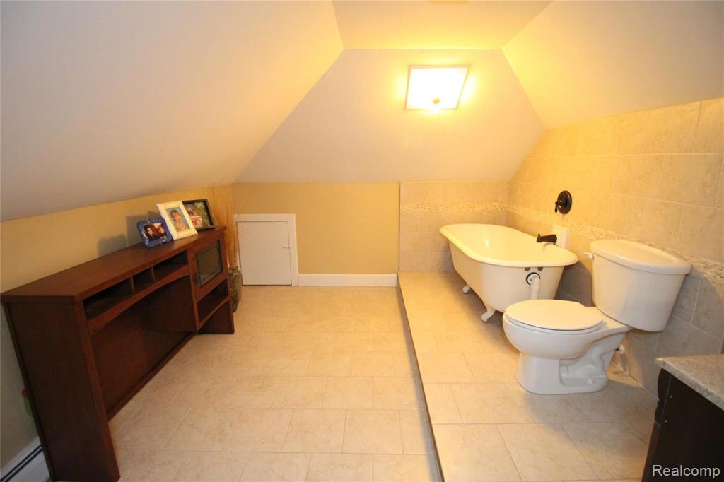 1376 Bedford Road Grosse Pointe Park, MI 48230 - Photo 42 of 49