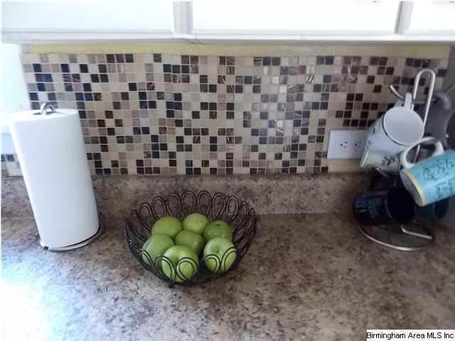 111 Pinewood Avenue Bessemer, AL 35023 - Photo 10 of 20