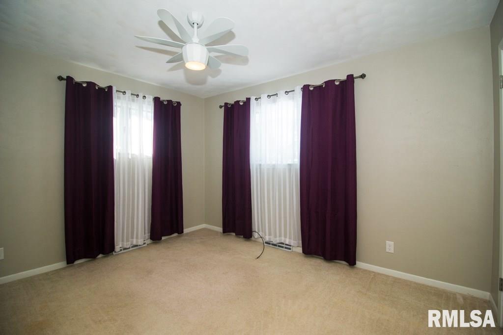 4027 Rodeo Road Davenport, IA 52806 - Photo 15 of 24 Gallery Image 15