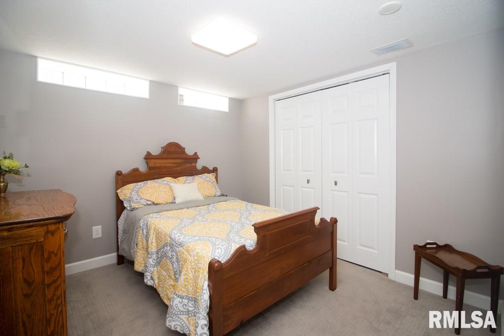 4027 Rodeo Road Davenport, IA 52806 - Photo 22 of 24 Gallery Image 22