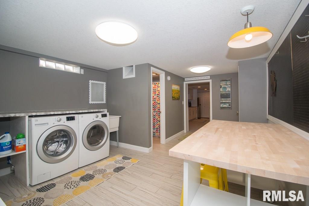 4027 Rodeo Road Davenport, IA 52806 - Photo 23 of 24 Gallery Image 23