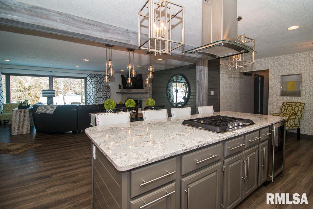 4027 Rodeo Road Davenport, IA 52806 - Photo 4 of 24 Gallery Image 4