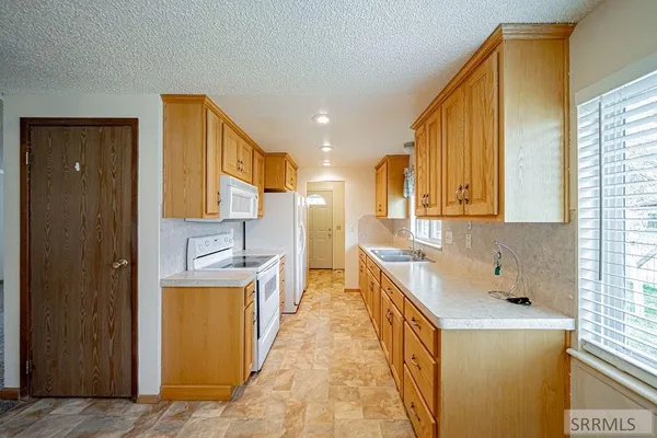 $298,900 | 202 Adams Street, Firth, ID 83236