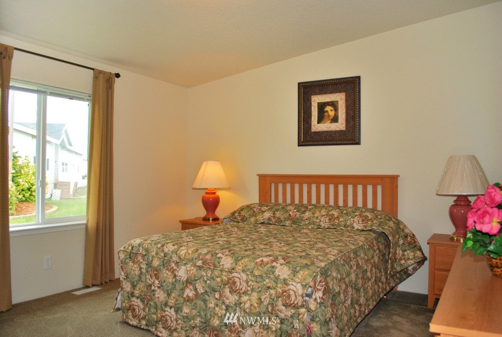 1069 Ault Field Road Oak Harbor, WA 98277 - Photo 10 of 12 Gallery Image 10