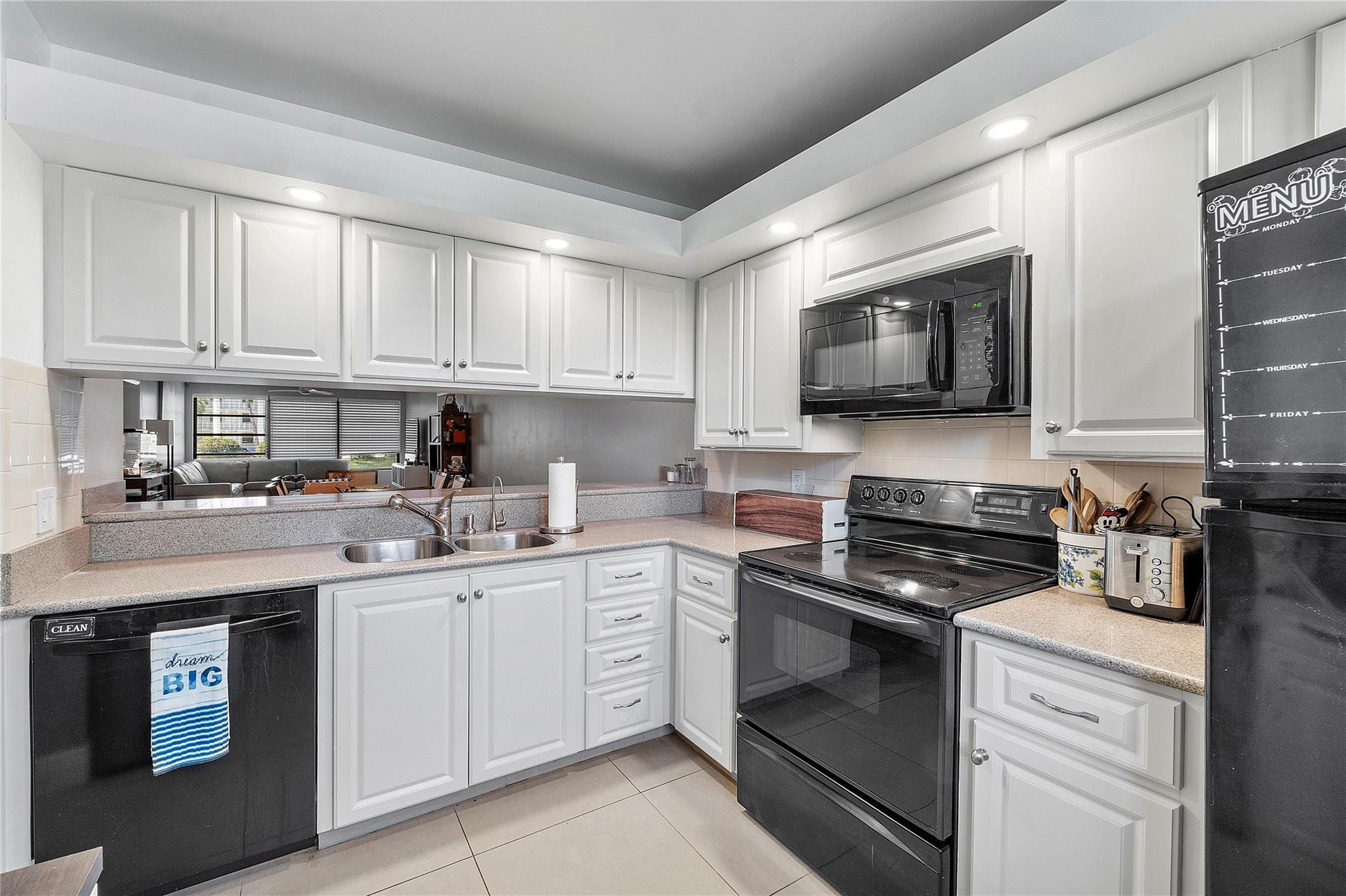 6025 Balboa Circle, Unit 101 Boca Raton, FL 33433 - Photo 5 of 37 Photo 5
