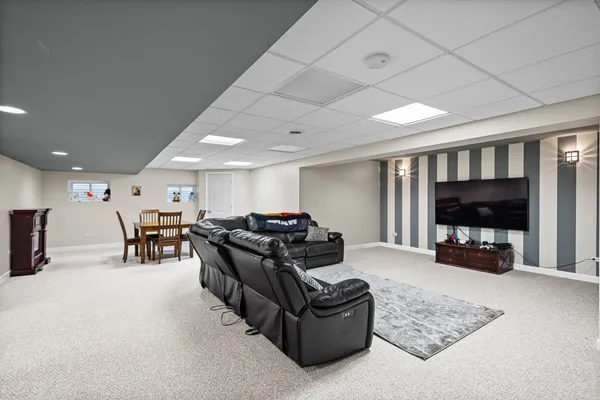 $799,900 | 12002 Ashbrook Lane, Mokena, IL 60448