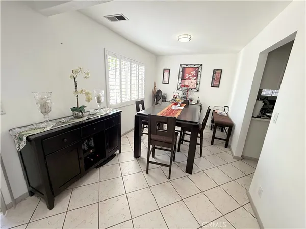 $820,888 | 900 East Sagebank Street, Carson, CA 90746