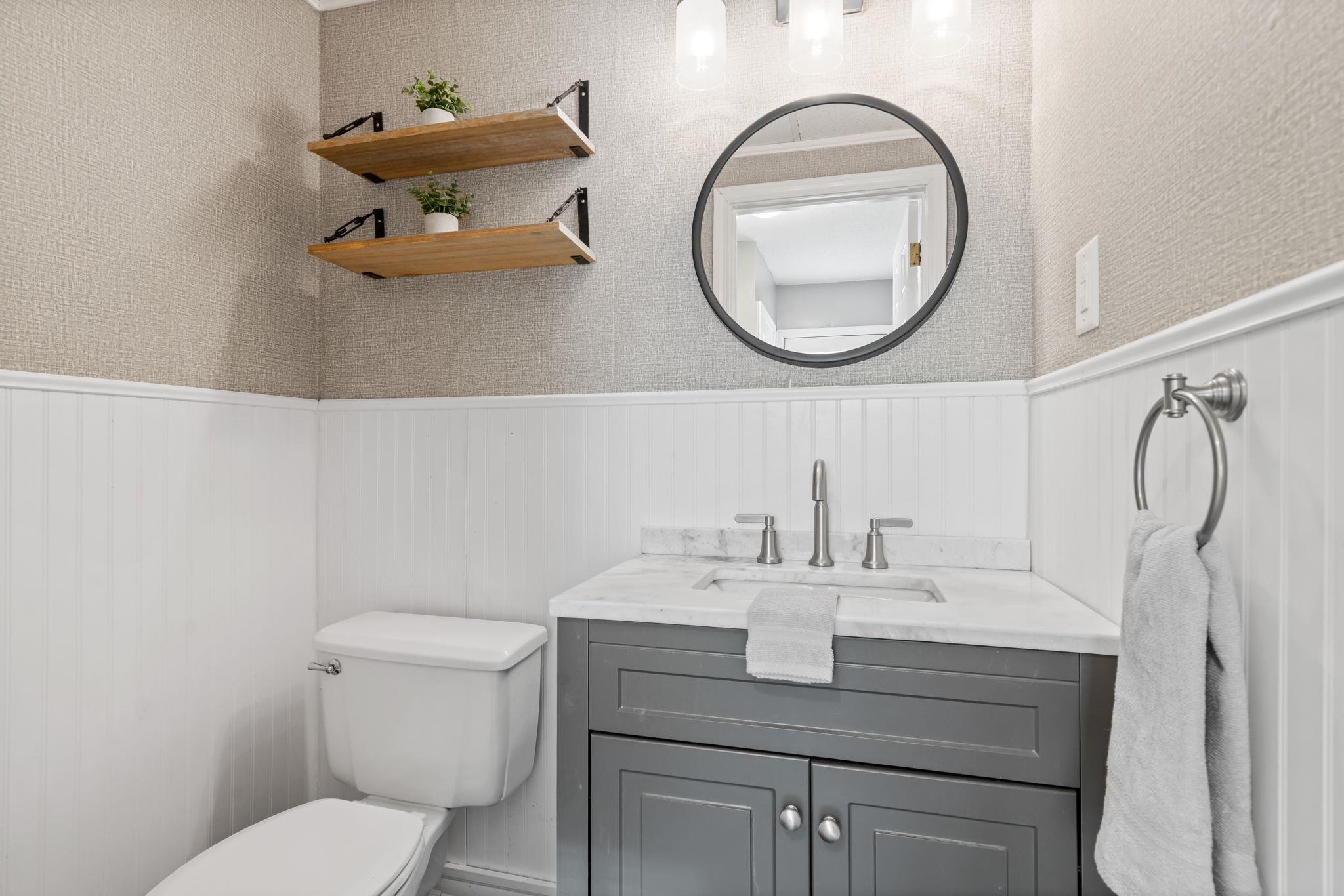 130 Golfview Drive Manchester, NH 03102 - Photo 12 of 24