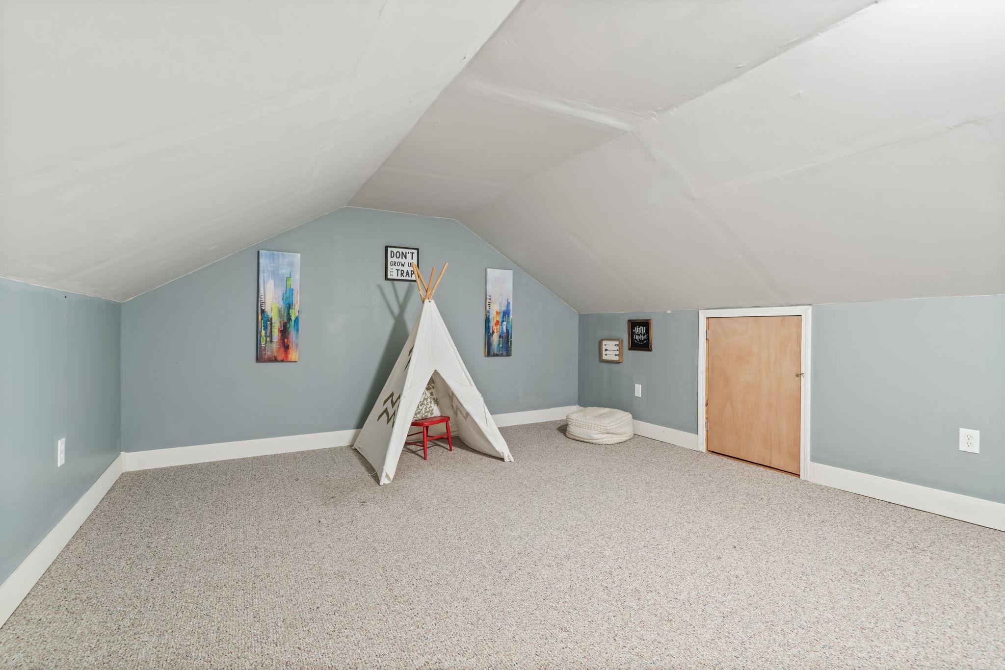 130 Golfview Drive Manchester, NH 03102 - Photo 19 of 24