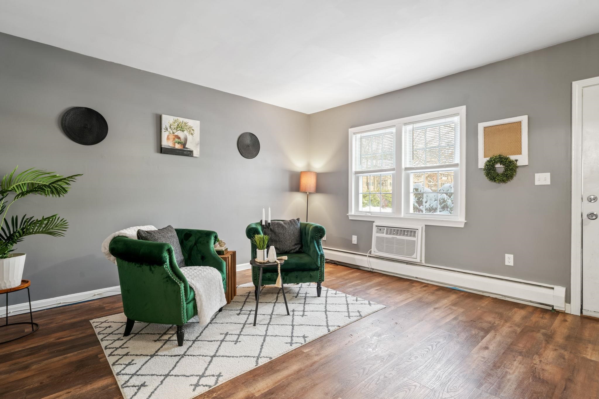 130 Golfview Drive Manchester, NH 03102 - Photo 5 of 24