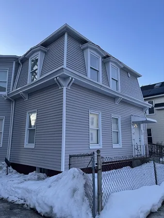 $599,950 | 12 Winslow Street, Worcester, MA 01609