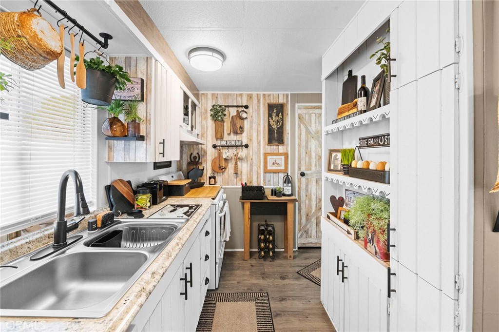 31130 South General Kearny Road, Unit 89 Temecula, CA 92591 - Photo 14 of 49 Kitchen