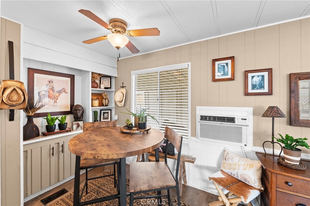 31130 South General Kearny Road, Unit 89 Temecula, CA 92591 - Photo 10 of 49 Dinning Area