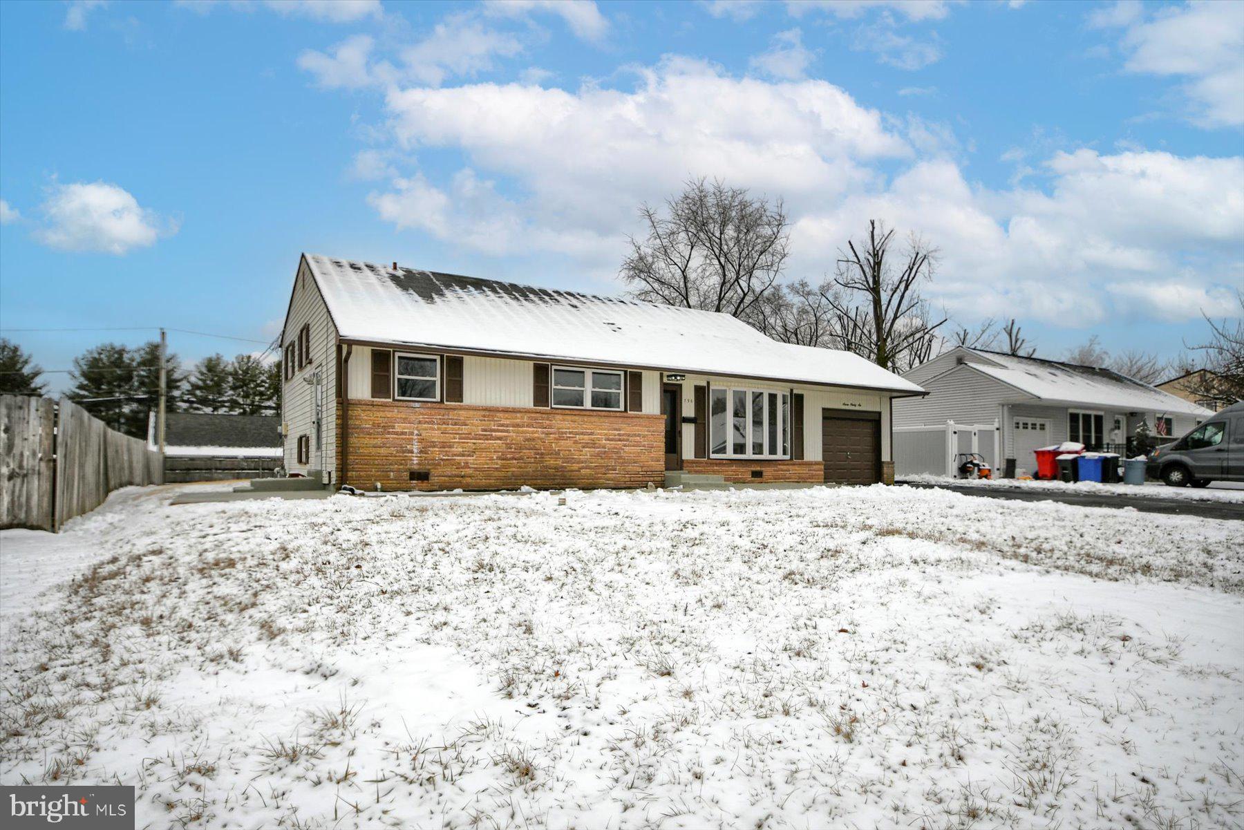 796 Spruce Road Warminster, PA 18974 - Photo 2 of 40