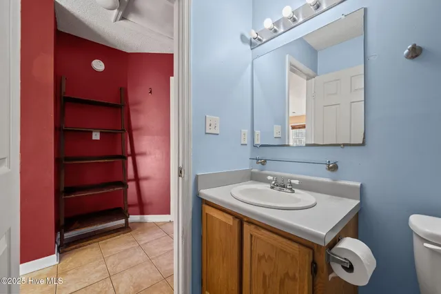 $225,000 | 164 Parnell Road, Hubert, NC 28539