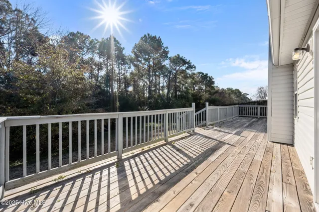 $225,000 | 164 Parnell Road, Hubert, NC 28539