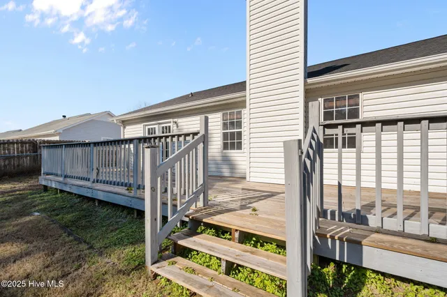 $225,000 | 164 Parnell Road, Hubert, NC 28539